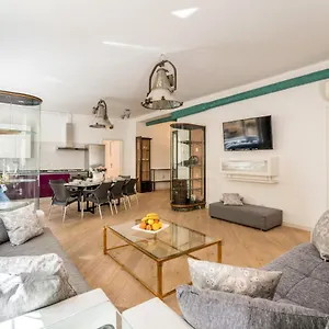 https://enjoy-your-stay-vatican-apt.it-romehotels.com
