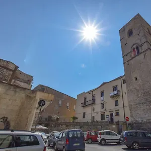 https://casuzza-ballaro.palermohotels.org